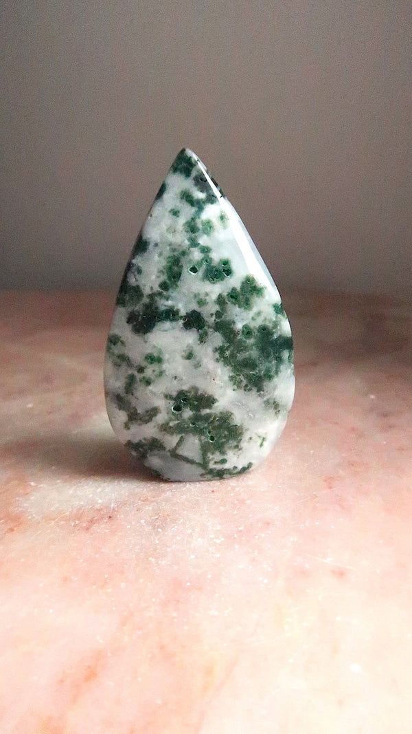 Moss Agate Teardrop Point