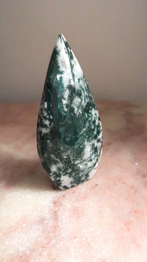 Moss Agate Teardrop Point