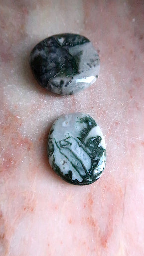 Moss Agate Palm Stone
