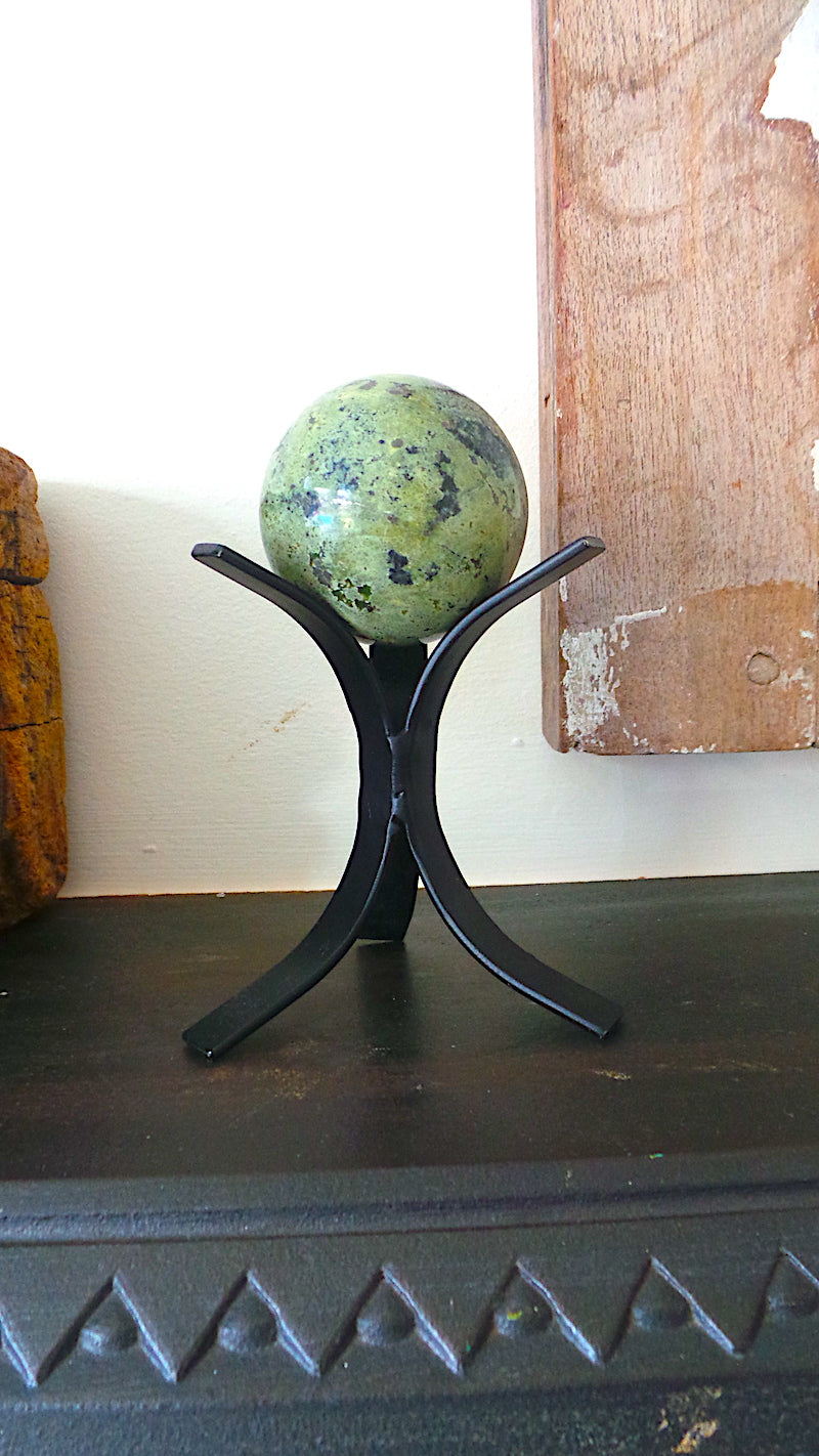 Metal Sphere Stand